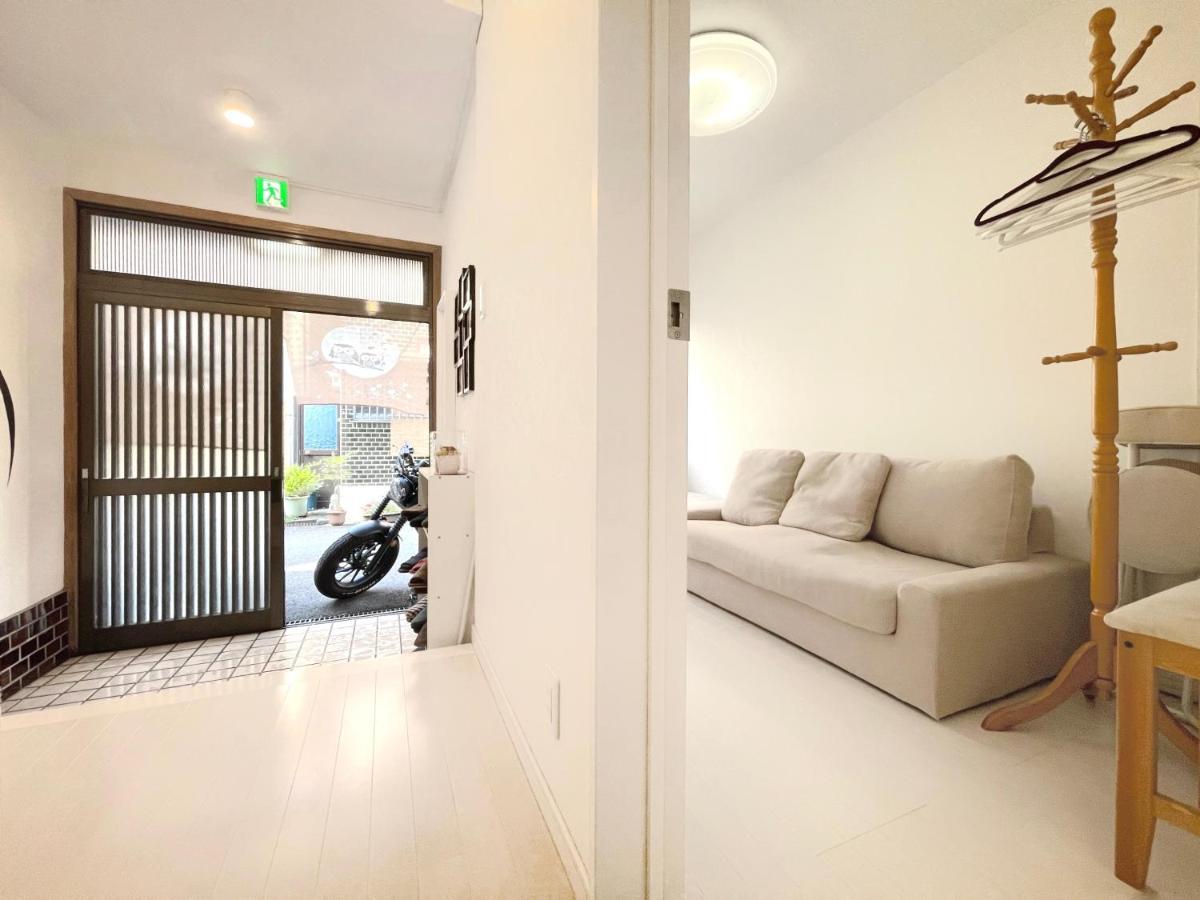 Guesthouse中道 Osaka Eksteriør billede